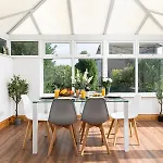 New Business & Group Stays-large 4bedroom-parking -by Fabaccommodation 펜션