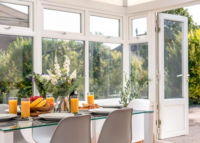 Casa vacanze New Business & Group Stays-large 4bedroom-parking -by Fabaccommodation Bristol