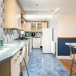 Hébergement de vacances New Business & Group Stays-large 4bedroom-parking -by Fabaccommodation Bristol