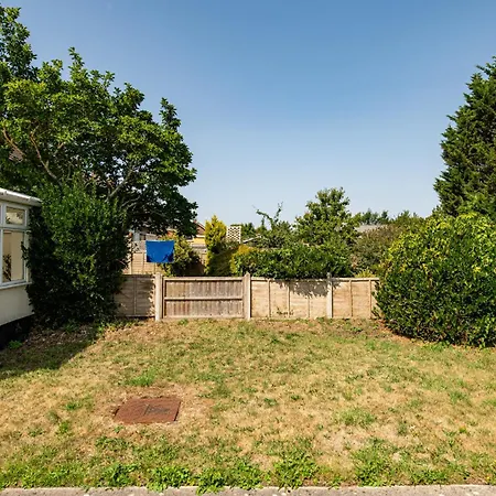 Large 4bedroom House-parking -by Fabaccommodation * Bristol